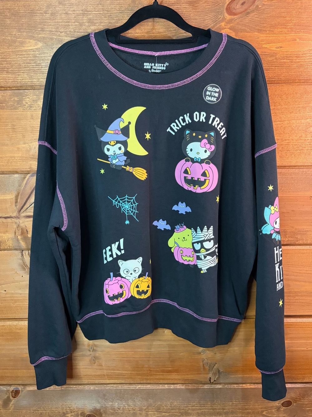 Sanrio Hello Kitty Black Glow In The Dark Halloween Sweatshirt Size Medium 💕